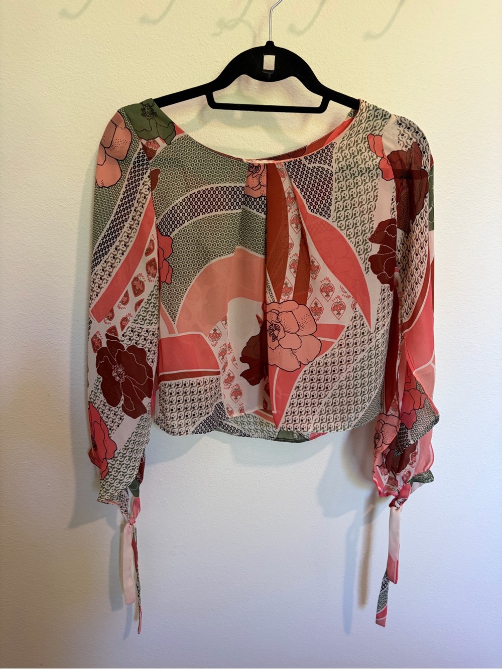 Gianni Bini Coral and Green Floral Long-Sleeve Blouse